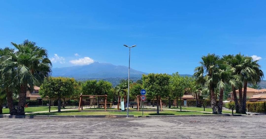 Villa Focu E Mari Mascali Exterior foto